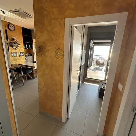 Magic View Penthouse Apartment Split